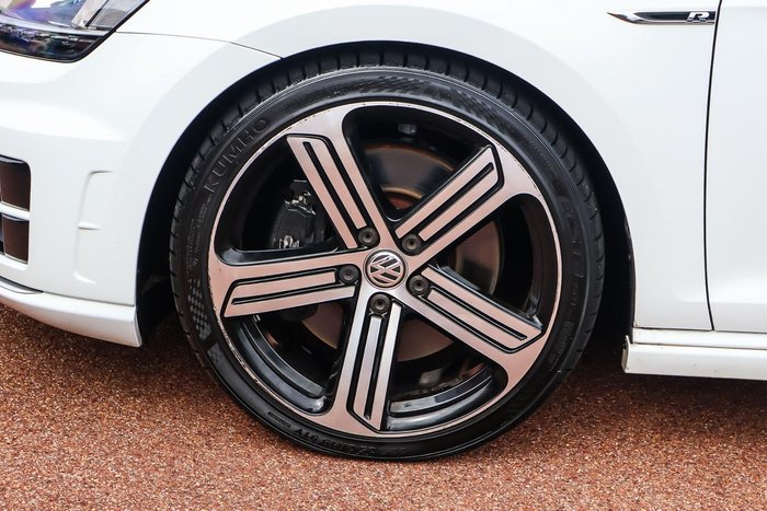 2014 Volkswagen Golf R