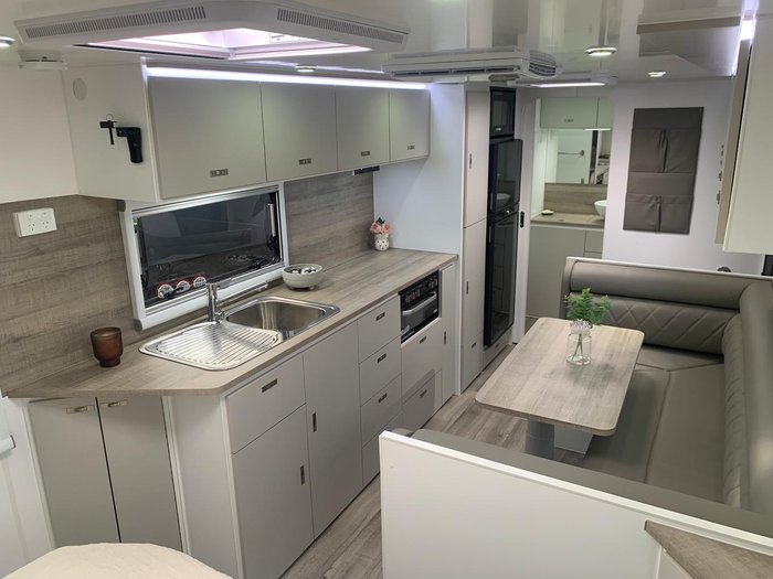 2025 Design RV Crx Semi Off Road Van 7, 21'6''