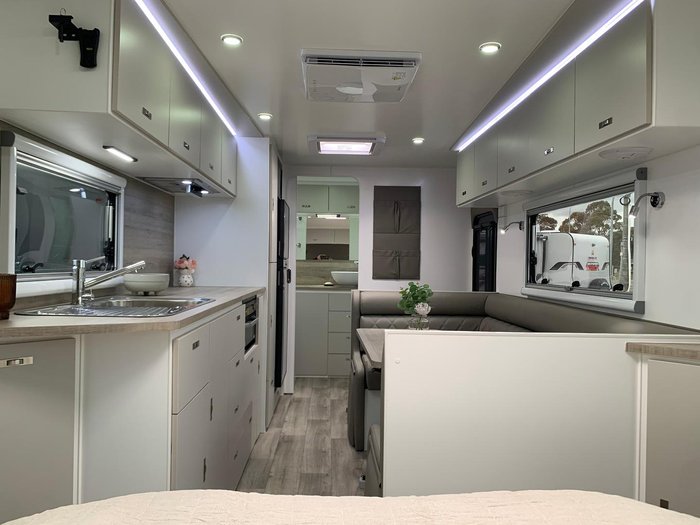 2025 Design RV Crx Semi Off Road Van 7, 21'6''