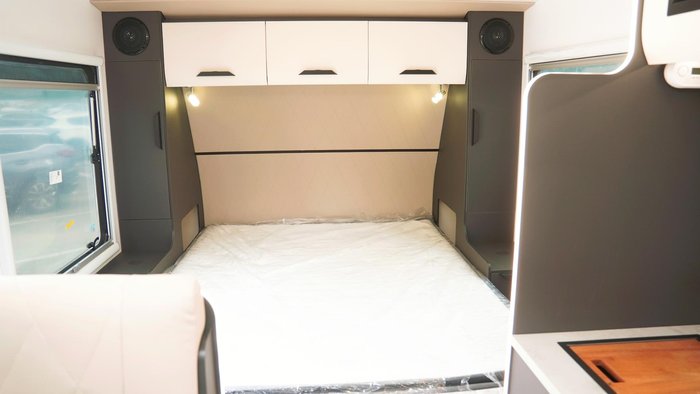 2025 X Series RV 17'6 Signature