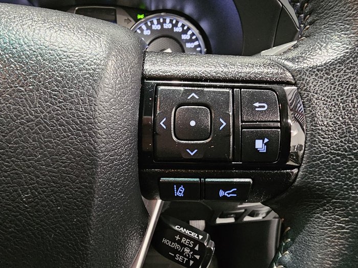 2024 Toyota Hilux SR5 48V