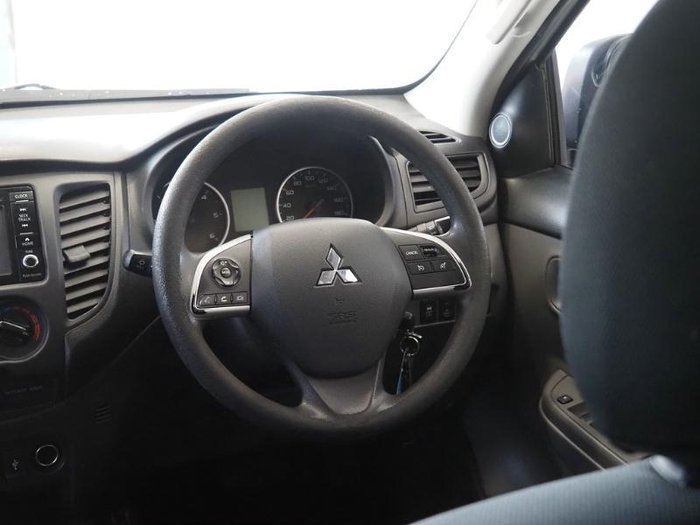 2018 Mitsubishi Triton GLX