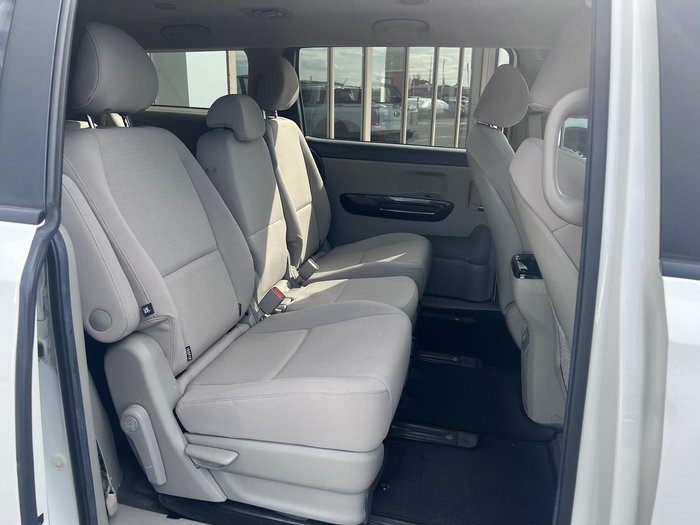 2019 Kia Carnival Si YP MY20 Clear White
