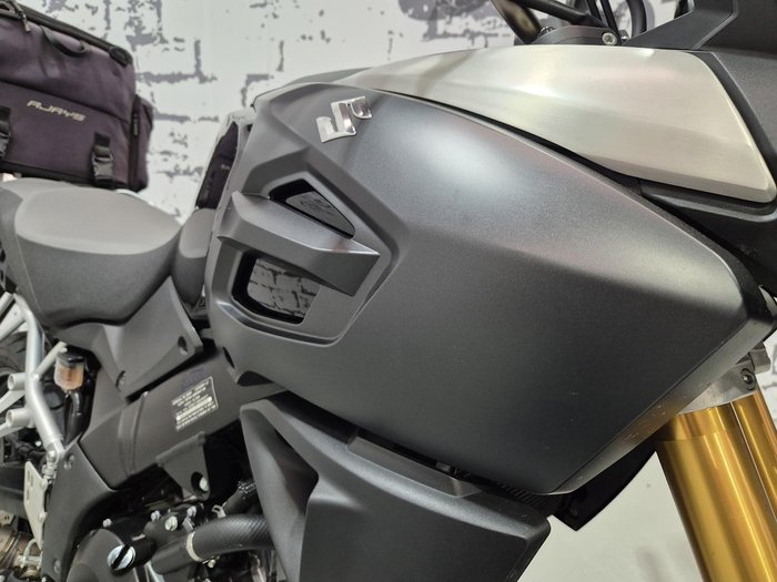 2015 Suzuki V-Strom 1000 ABS (DL1000A) V-Strom Black