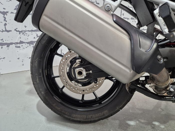 2015 Suzuki V-Strom 1000 ABS (DL1000A) V-Strom Black