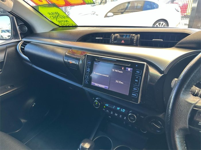 2019 Toyota Hilux SR5