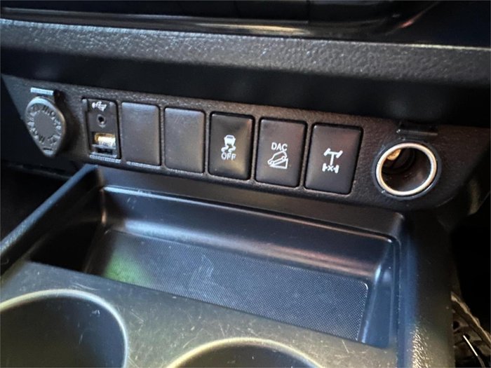 2019 Toyota Hilux SR5