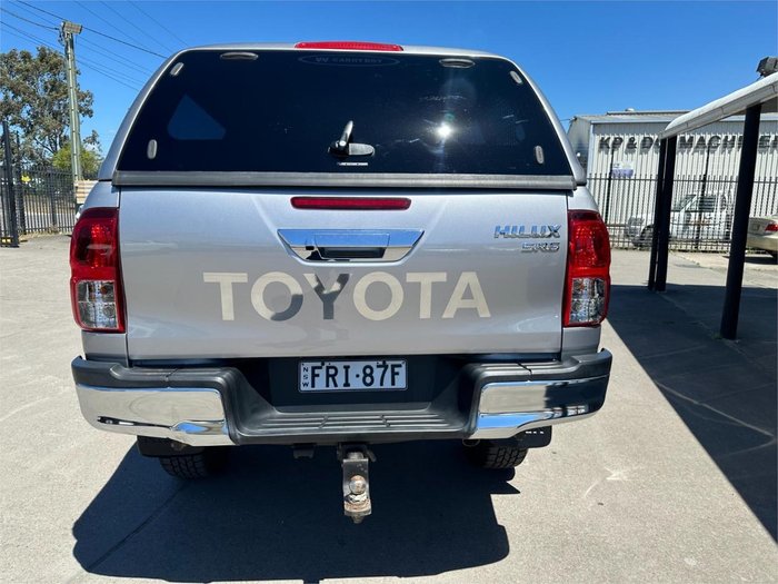 2019 Toyota Hilux SR5