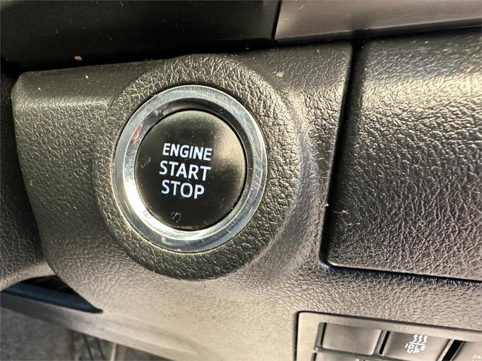 2019 Toyota Hilux SR5