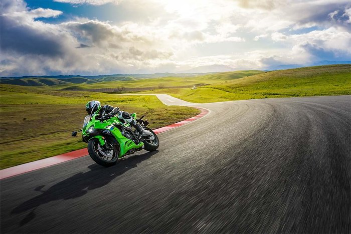 2025 Kawasaki Ninja ZX-6R ABS (636)