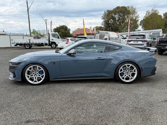 2024 Ford Mustang Dark Horse