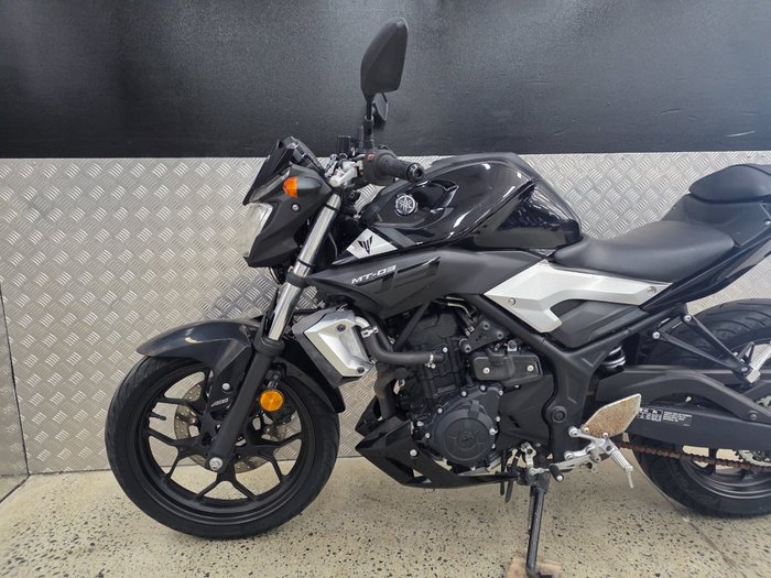 2016 Yamaha MT-03 (MT03LA) (ABS) BLUE