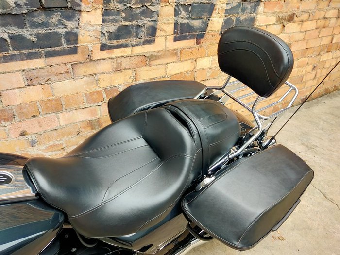 2017 HARLEY-DAVIDSON ROAD GLIDE SPECIAL 107 (FLTRXS) ROAD BLACK