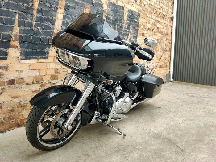 2017 HARLEY-DAVIDSON ROAD GLIDE SPECIAL 107 (FLTRXS) ROAD BLACK