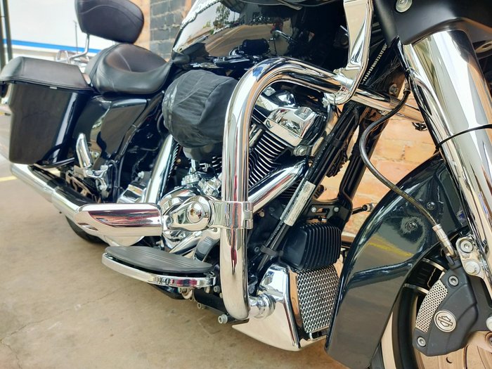 2017 HARLEY-DAVIDSON ROAD GLIDE SPECIAL 107 (FLTRXS) ROAD BLACK