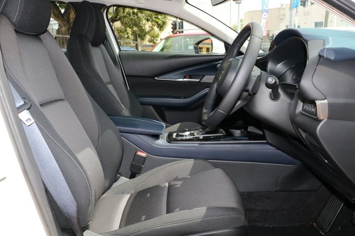 2025 Mazda CX-30 G20 Evolve