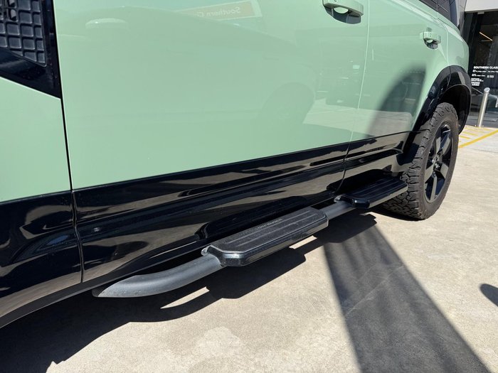 2022 Land Rover Defender 110 P400 75th Edition