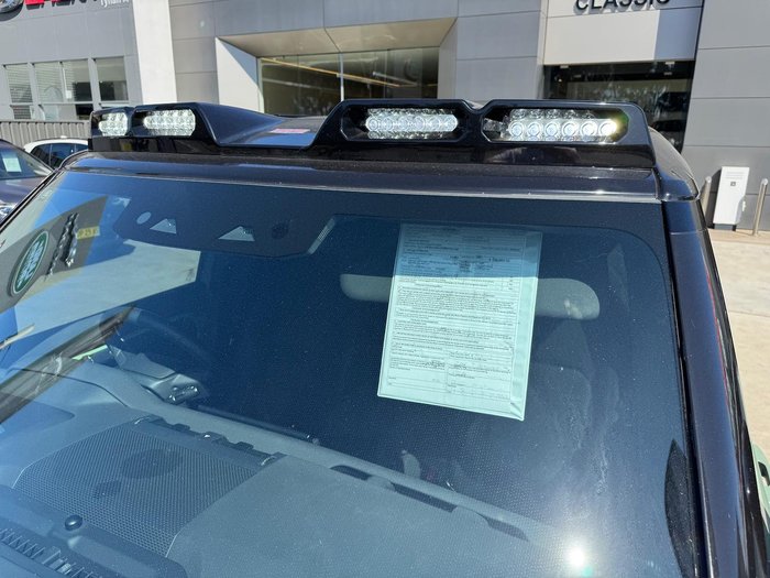 2022 Land Rover Defender 110 P400 75th Edition