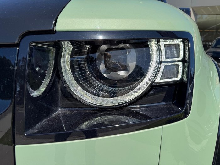 2022 Land Rover Defender 110 P400 75th Edition