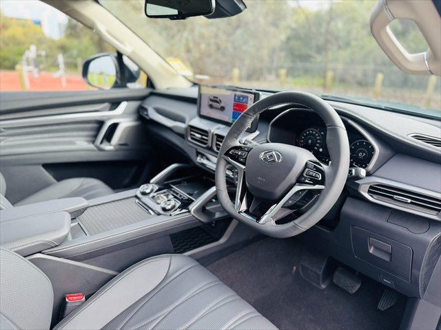 2025 LDV D90 Executive