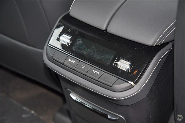 2025 LDV D90 Executive