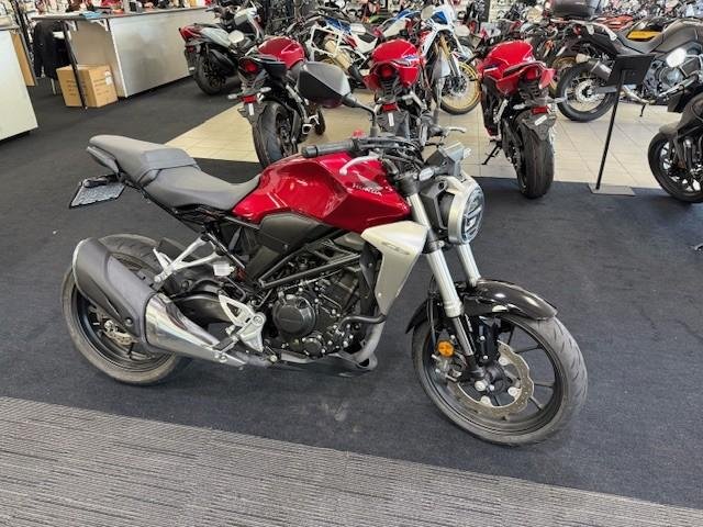 2019 Honda CB300R (CB300RA) CB300 Red