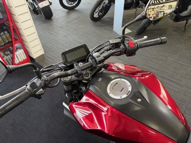 2019 Honda CB300R (CB300RA) CB300 Red