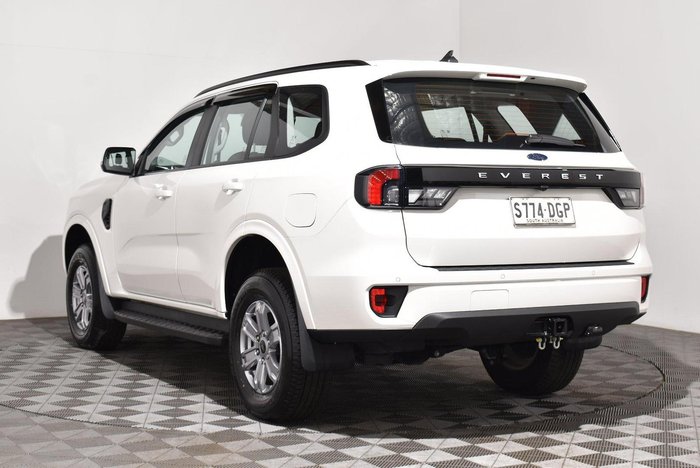 2025 Ford Everest Ambiente