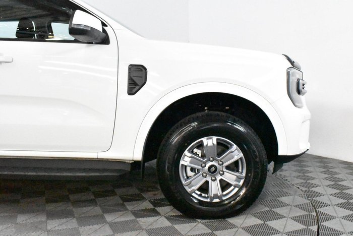2025 Ford Everest Ambiente