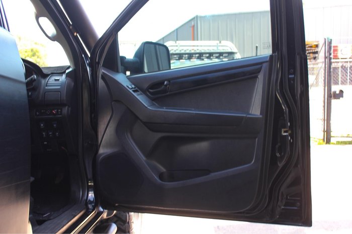 2019 Isuzu D-MAX SX MY19 4X4 Dual Range Cosmic Black