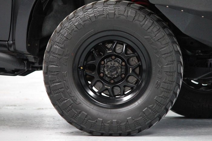 2019 Isuzu D-MAX SX MY19 4X4 Dual Range Cosmic Black
