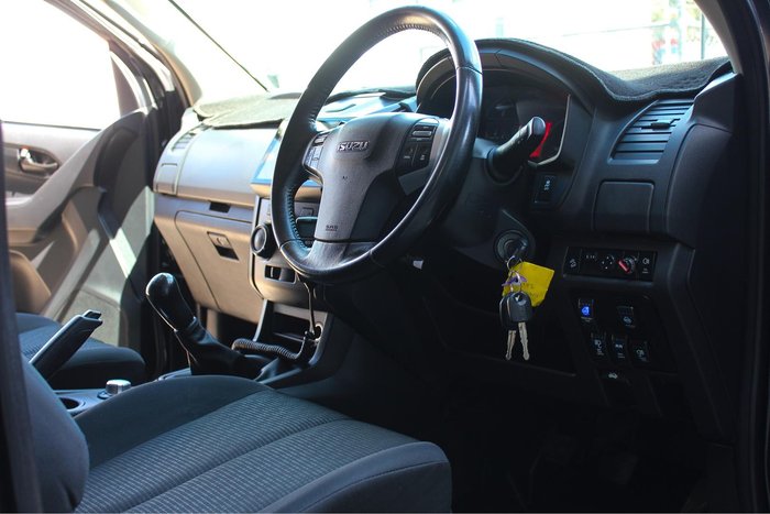 2019 Isuzu D-MAX SX MY19 4X4 Dual Range Cosmic Black
