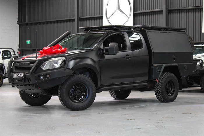 2019 Isuzu D-MAX SX MY19 4X4 Dual Range Cosmic Black