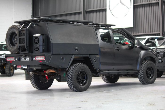 2019 Isuzu D-MAX SX MY19 4X4 Dual Range Cosmic Black