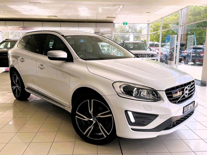 2017 Volvo XC60 T5 R-Design