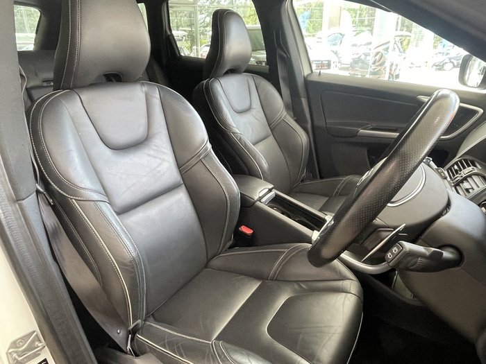 2017 Volvo XC60 T5 R-Design