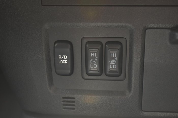 2019 Mitsubishi Pajero GLS