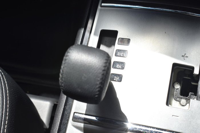 2019 Mitsubishi Pajero GLS