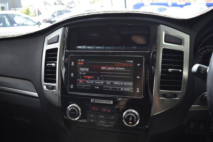 2019 Mitsubishi Pajero GLS