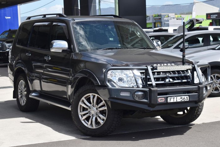 2019 Mitsubishi Pajero GLS