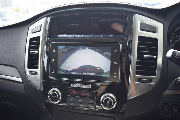 2019 Mitsubishi Pajero GLS