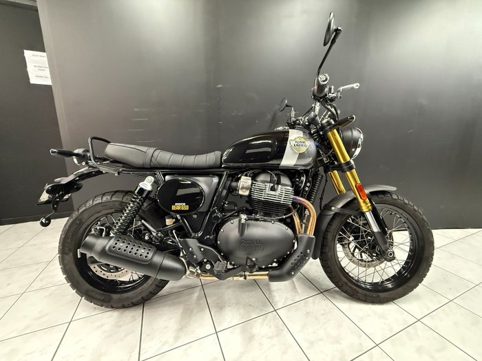 2025 Royal Enfield INTERCEPTOR 650 E5 CLASSIC Black