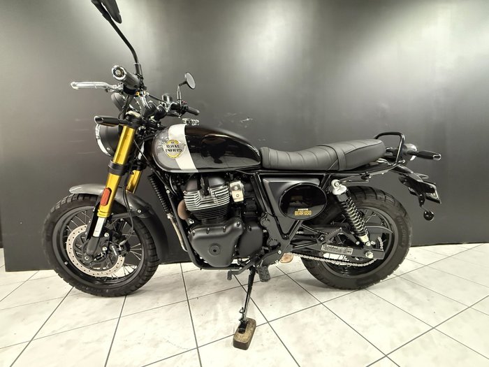 2025 Royal Enfield INTERCEPTOR 650 E5 CLASSIC Black