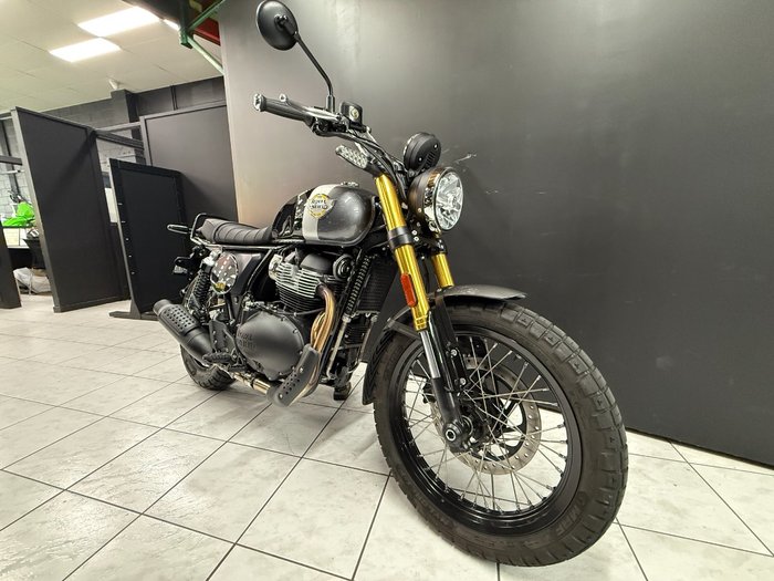 2025 Royal Enfield INTERCEPTOR 650 E5 CLASSIC Black