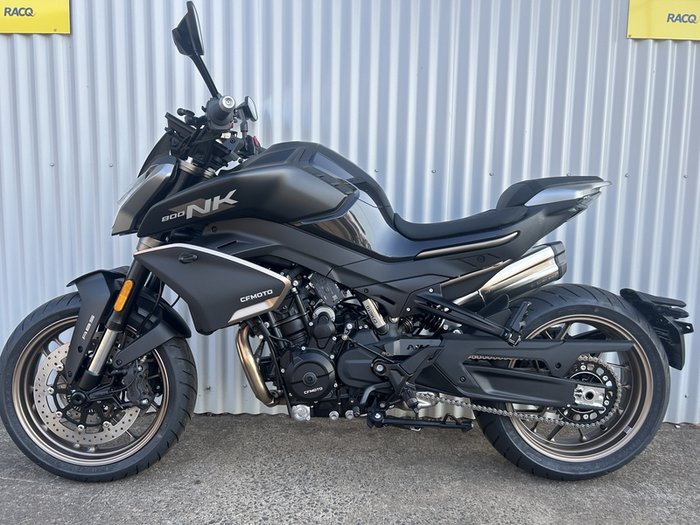CFMOTO 800NK ADVANCE ROAD BLACK