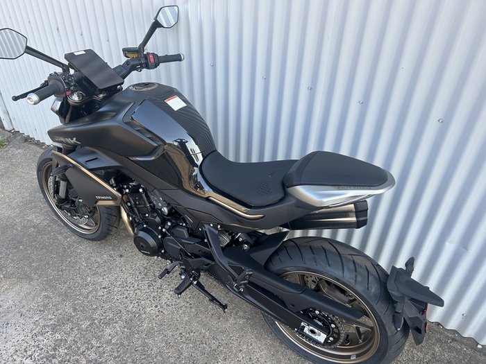 CFMOTO 800NK ADVANCE ROAD BLACK