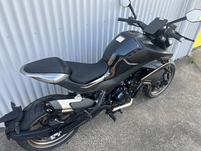 CFMOTO 800NK ADVANCE ROAD BLACK