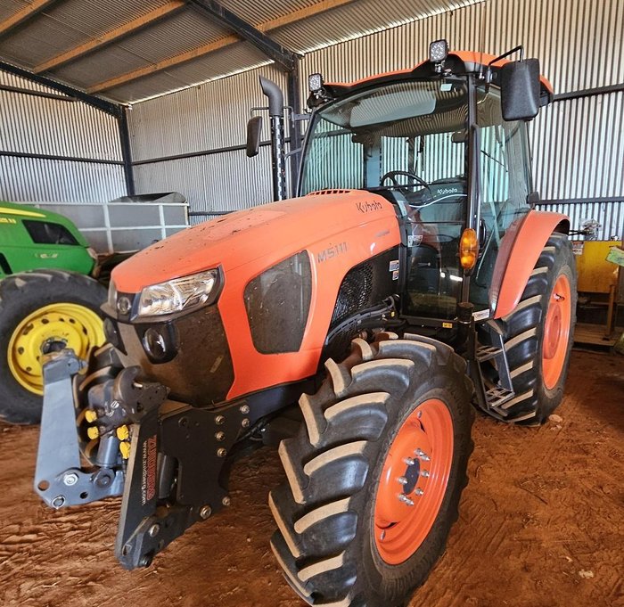 2023 Kubota M5111 Orange
