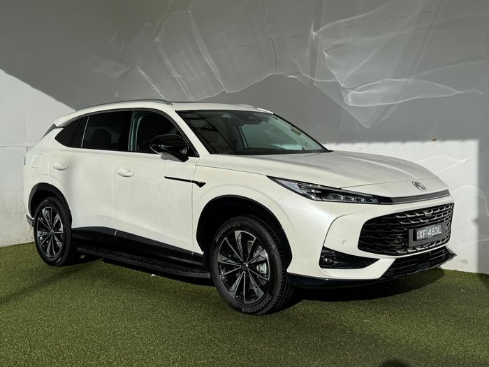 2025 MG HS Super Hybrid Essence