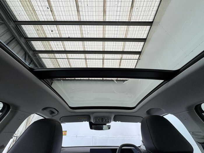 2025 MG HS Super Hybrid Essence